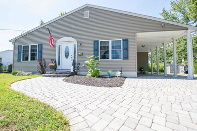 42 Hazlet Ave front