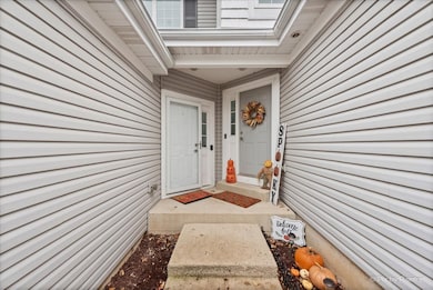 32448 N Allegheny Way, McHenry, IL 60051 - photo 3