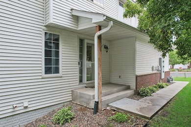 27-web-or-mls-Unity St NW-S1707-027.jpg