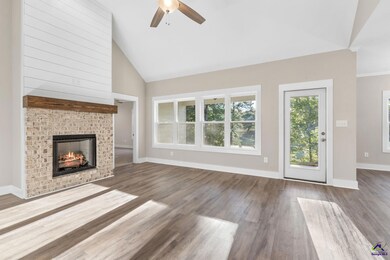 266 Lakeview Dr, Macon, GA 31211 - photo 6