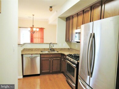 11263 Wortham Crest Cir unit 38, Manassas, VA 20109 - photo 2