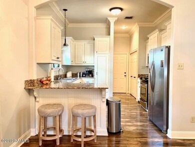 300 LL Kitchen