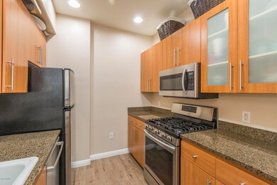 6) KITCHEN