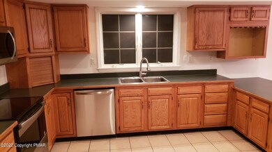 124 Oak Manor Dr, Milford, PA 18337 - photo 5