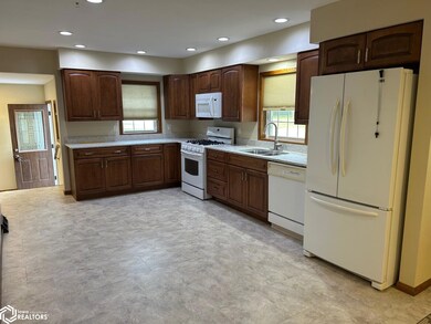 120 N Ann St, Thor, IA 50591 - photo 3