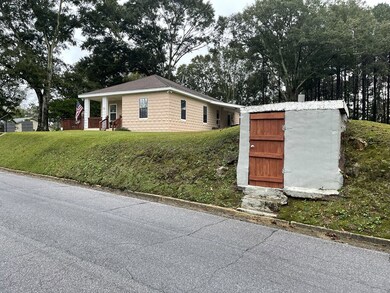 69 E 8th Ave, Bay Springs, MS 39422 - photo 2