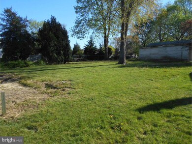 121 E Howard St, Clayton, NJ 08312 - photo 5