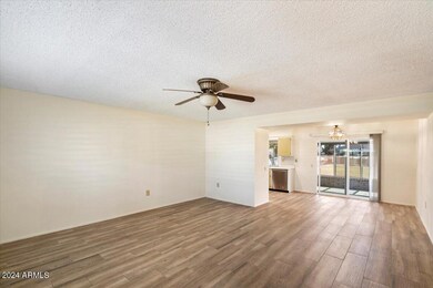 Entry from DoorLiving_Dining