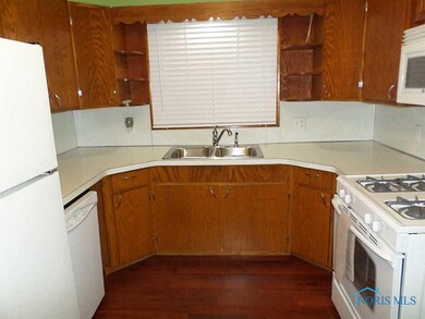 5403 310th St, Toledo, OH 43611 - photo 3