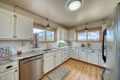 895 Acorn Rd, Cotopaxi, CO 81223 - photo 4