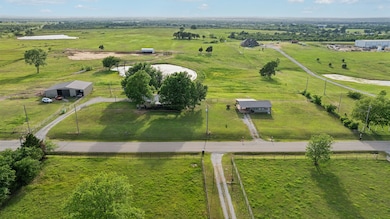 1202 S Oak Grove Rd, Cushing, OK 74023 - photo 3