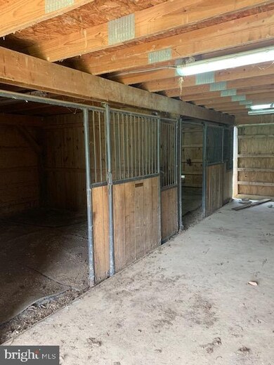 12031 Houck Rd, Union Bridge, MD 21791 - photo 6