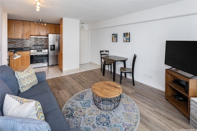 Hale Moani Condominiums unit 1003, Honolulu, HI 96815 - photo 5