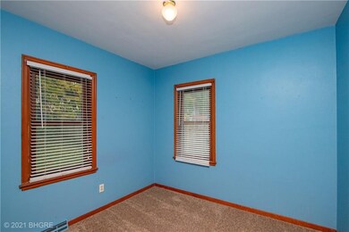 1321 E 33rd St, Des Moines, IA 50317 - photo 7