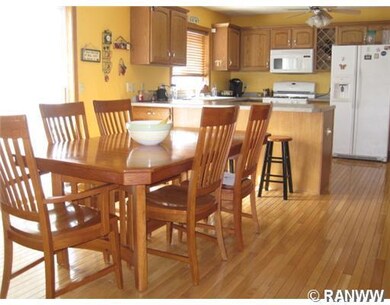 2027 W Ridge Dr, Eau Claire, WI 54703 - photo 7