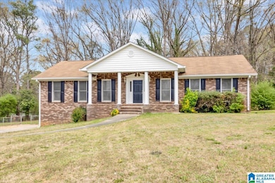 2405 Leigh Dr, Center Point, AL 35215 - photo 3