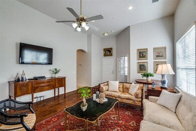 Open floor plan, great for entertaining
