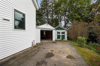 8 Prospect St, Newport, NH 03773 - photo 4