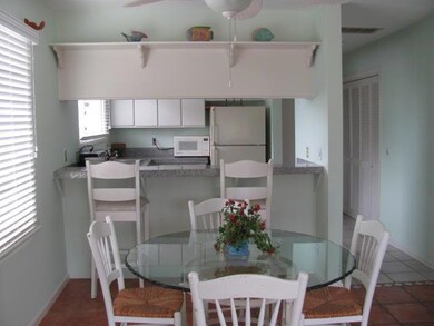 10A Mariners Walk - dining area