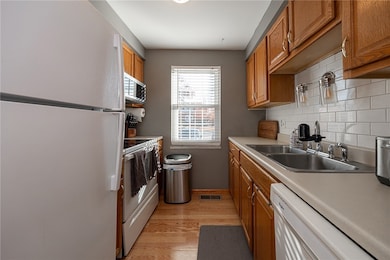 312 Bellford Ct, Cranberry Township, PA 16066 - photo 4