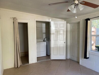 Washer Dryer Paradise Lane