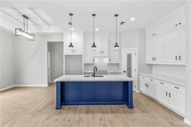 512 N Park Place Dr, Weslaco, TX 78599 - photo 4