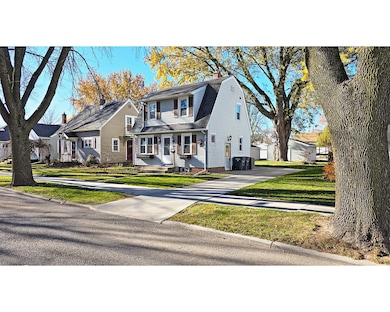 2326 S 15th St, Sheboygan, WI 53081 - photo 2