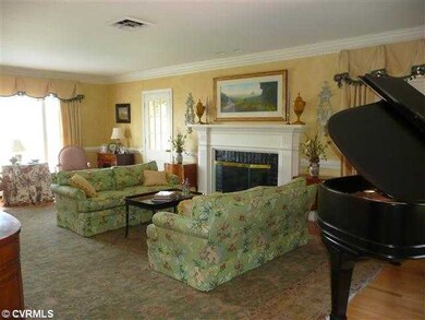 Living Room - Additional view