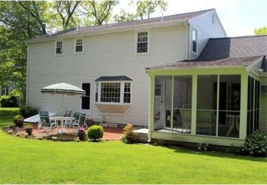 7 Klifford Cir, Millis, MA 02054 - photo 2