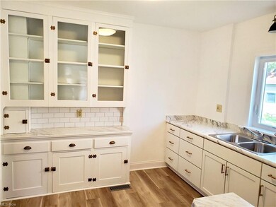 2313 E 32nd St, Lorain, OH 44055 - photo 7