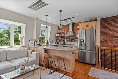 165 I St unit 3, Boston, MA 02127 - photo 6