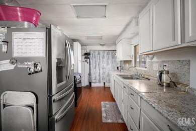 8300 Kern Canyon Rd unit 17, Bakersfield, CA 93306 - photo 3