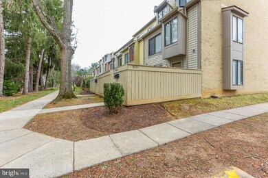 9421 Chadburn Place, Montgomery Village, MD 20886 - photo 2