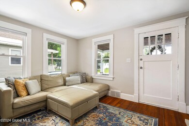 7-web-or-mls-4CuthbertSt_07