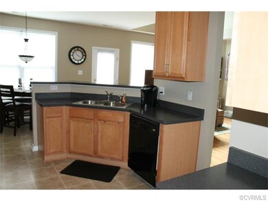 Open kitchen with breakfast bar