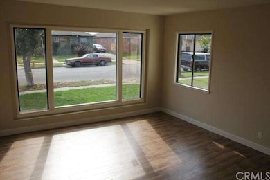 1617 W Poplar St, Compton, CA 90220 - photo 6