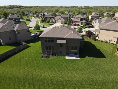 1311 Rock Creek Ct, Lansing, KS 66043 - photo 4