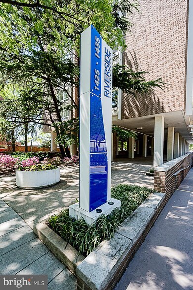 Riverside unit A209, Washington, DC 20024 - photo 2