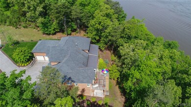 The neighborhood has sidewalks, and a walking trail to Prince George County Appomattox River Regional Park.