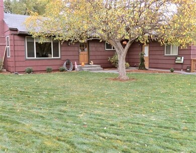 932 NE 10th St, Bend, OR 97701 - photo 3