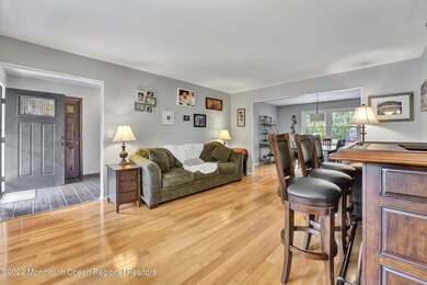 08-Living Room