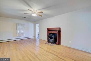 27039 Three Notch Rd, Mechanicsville, MD 20659 - photo 4