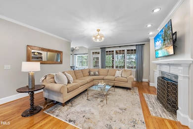 Family room 1