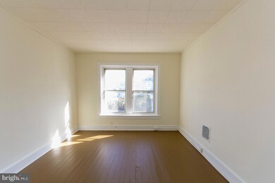 546 S 18 1 2 St, Reading, PA 19606 - photo 6