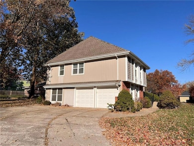 308 SE Richardson Place, Lees Summit, MO 64063 - photo 4