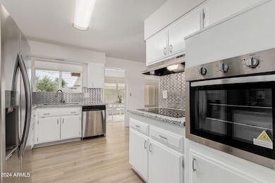 9909 W Sun City Blvd, Sun City, AZ 85351 - photo 6