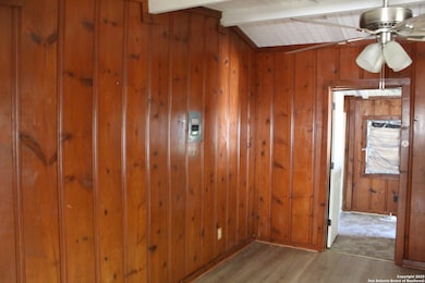 859 Thompson Place unit 3, San Antonio, TX 78226 - photo 3