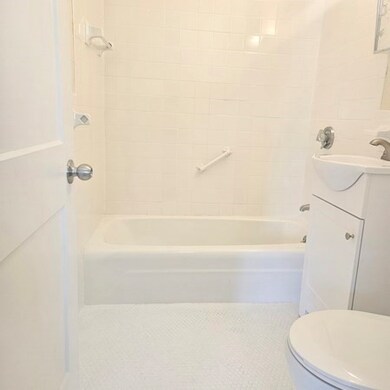 520 Talbot Ave unit 3, Dorchester Center, MA 02124 - photo 2