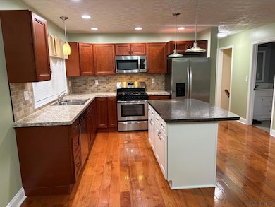 536 Kissell Ln, Johnstown, PA 15909 - photo 5