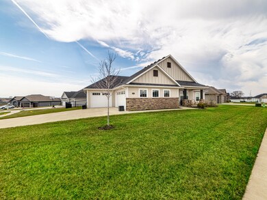 5200-Newbury-way-8